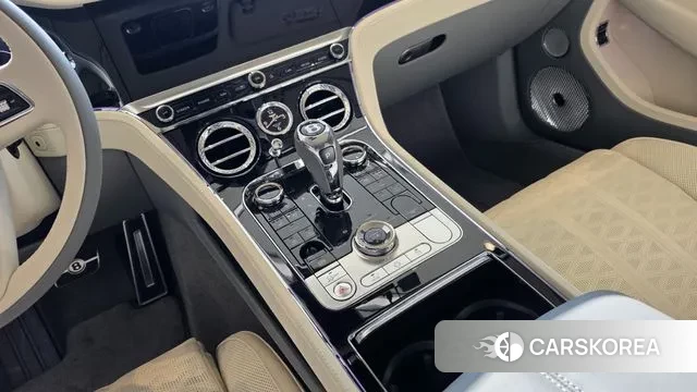 Bentley Continental GT 4th Generation 2025 Светло-зеленый из Кореи, фото 2