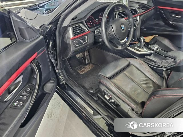 BMW 3 Series GT (F34) 2018 Черный из Кореи, фото 2