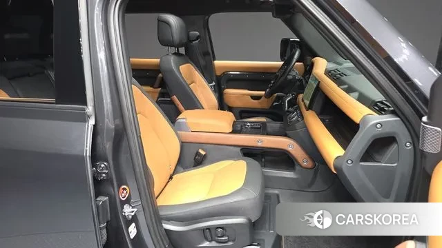 Land Rover Defender (L663) 2022 Серый из Кореи, фото 2