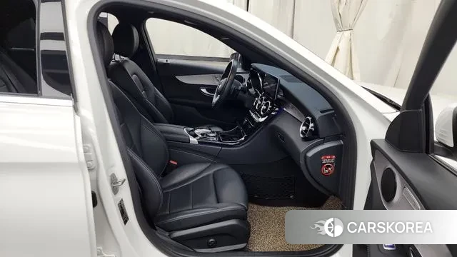 Mercedes-Benz C-Class W205 2020 Белый из Кореи, фото 2