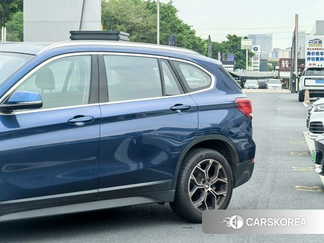 BMW X1 2021 Синий из Китая, фото 2