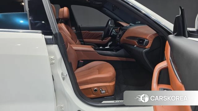 Maserati Levante 2022 Белый из Кореи, фото 2