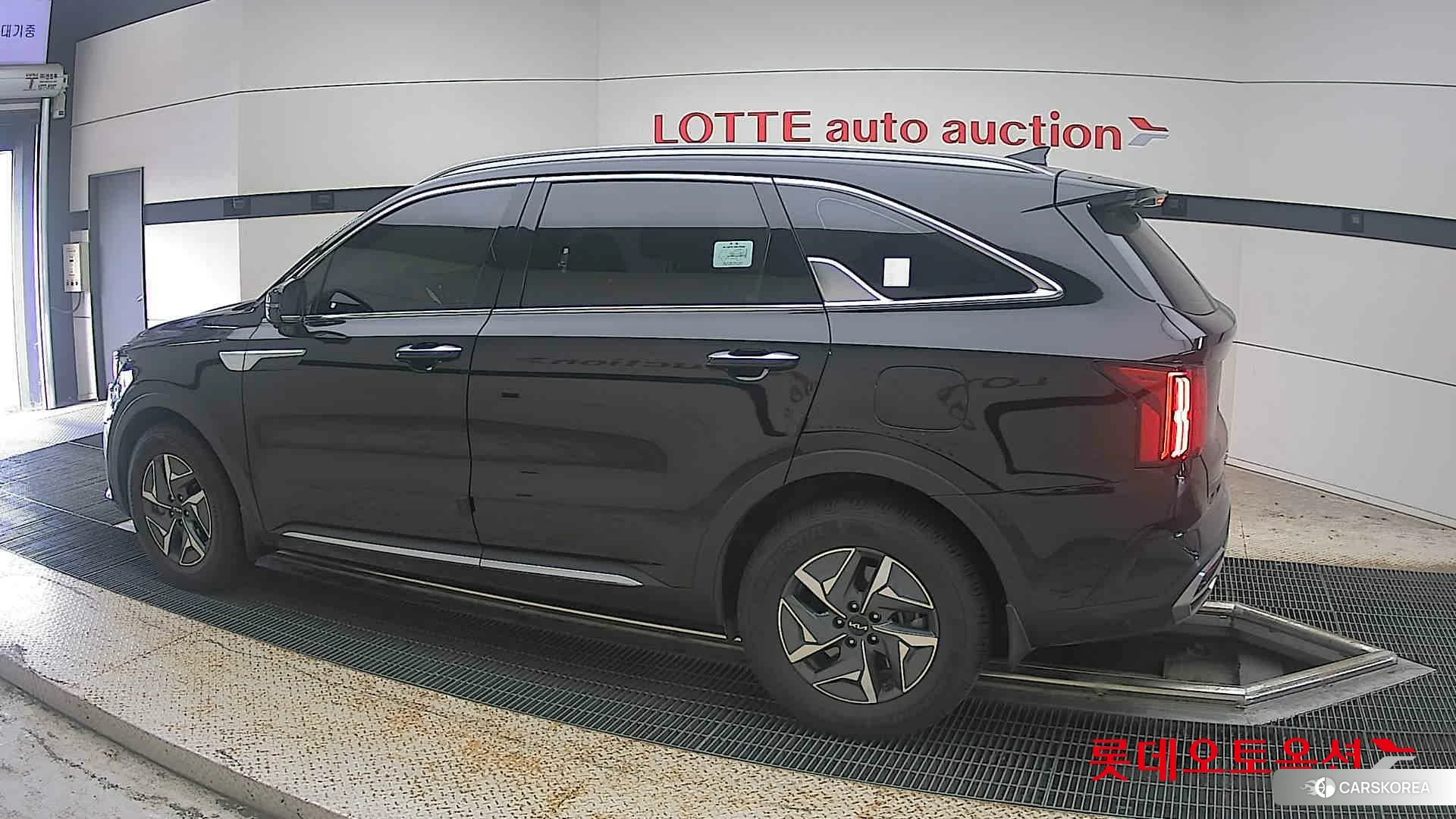 Kia Sorento Hybrid 2022 Aurora Black Pearl из Кореи, фото 2