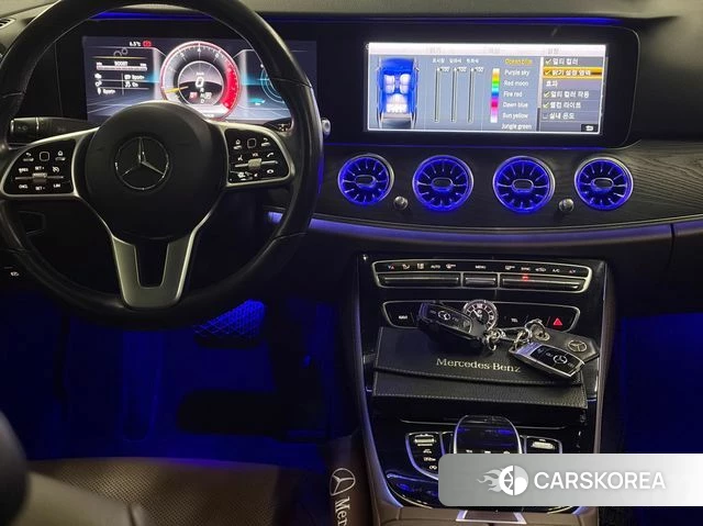 Mercedes-Benz E-Class W213 2018 Черный из Кореи, фото 2