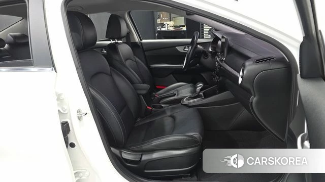 Kia Come New K3 2018 Белый из Кореи, фото 2