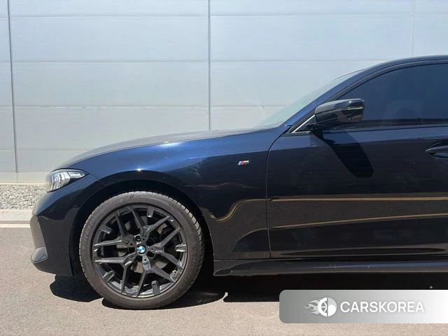BMW 3 series 2025 Черный из Китая, фото 2