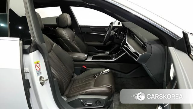 Audi A7 (4K) 2020 Белый из Кореи, фото 2