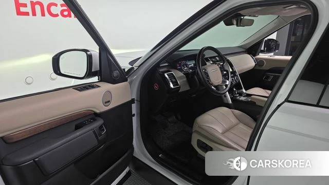 Land Rover Discovery 5 2019 Белый из Кореи, фото 2