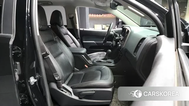 Chevrolet (GM Daewoo) Real New Colorado 2021 Черный из Кореи, фото 2