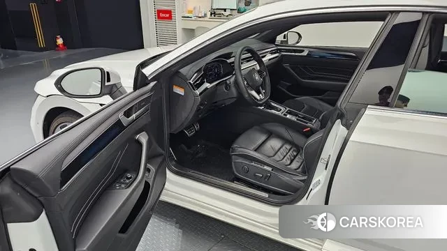 Volkswagen Arteon 2022 Белый из Кореи, фото 2