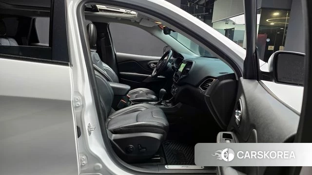 Jeep Cherokee (KL) 2021 Белый из Кореи, фото 2