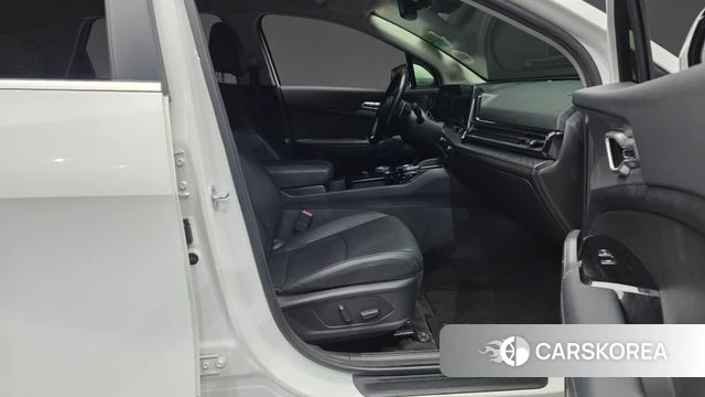 Kia Sportage 5th Generation 2022 Белый из Кореи, фото 2