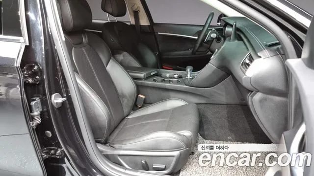 Genesis The New G70 2024 Черный из Кореи, фото 2