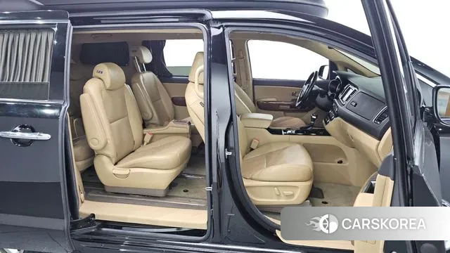 Kia All New Carnival 2018 Черный из Кореи, фото 2