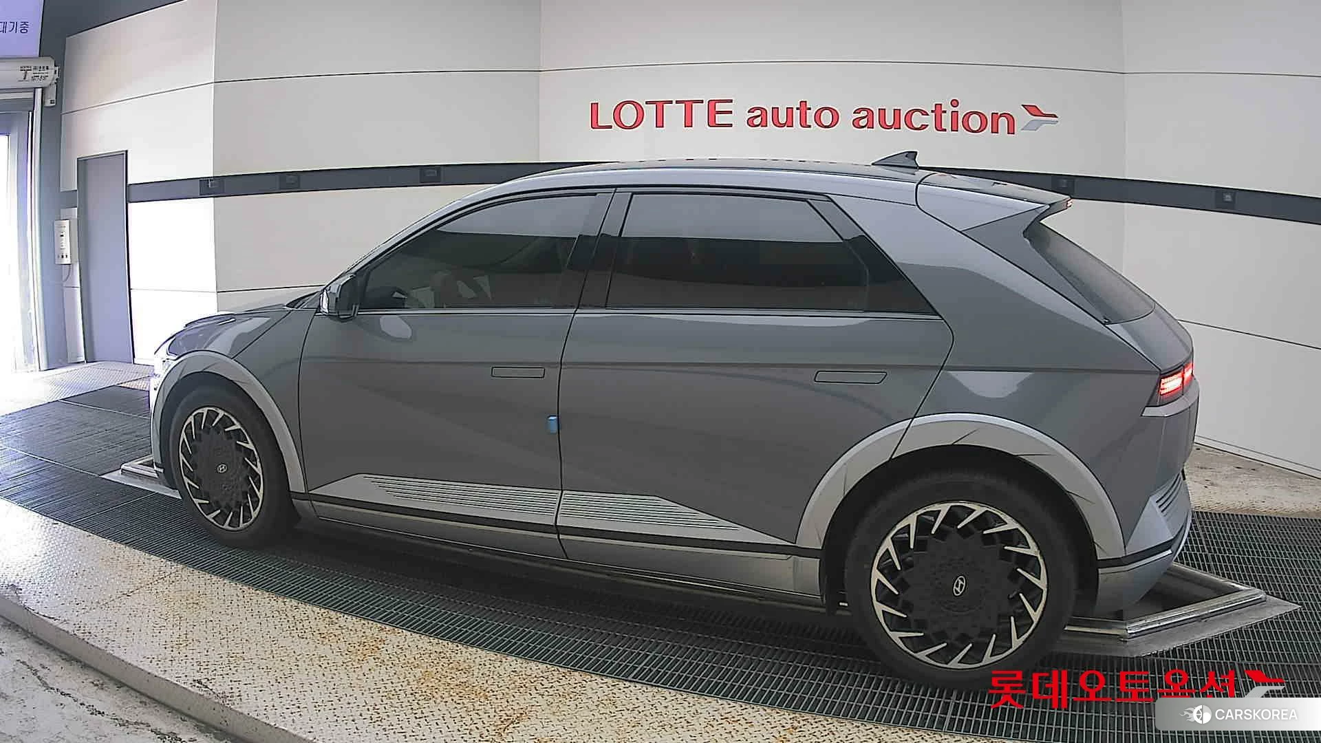 Hyundai IONIQ 5 2022 Galactic Grey Metallic из Кореи, фото 2