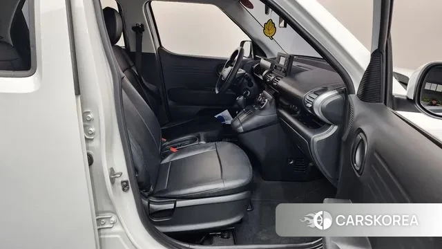 Hyundai Casper 2022 Белый из Кореи, фото 2