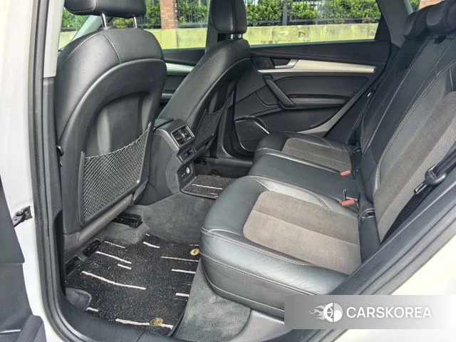 Audi Q5L 2019 Белый из Китая, фото 2