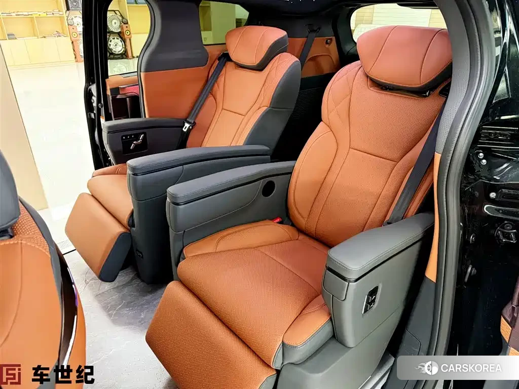 Toyota Granvia 2025 Черный из Китая, фото 2