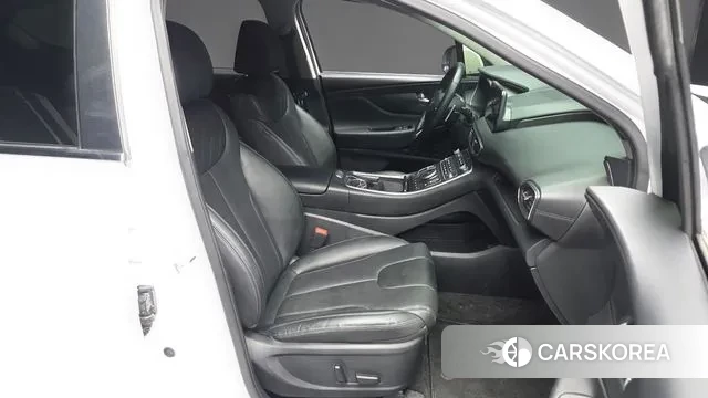 Hyundai The New Santa Fe 2023 Белый из Кореи, фото 2