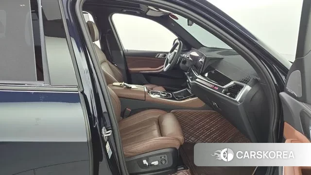 BMW X5 (G05) 2024 Черный из Кореи, фото 2