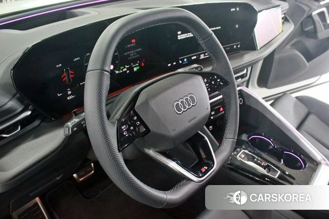 Audi Q5 (80A) 2025 Белый из Кореи, фото 2