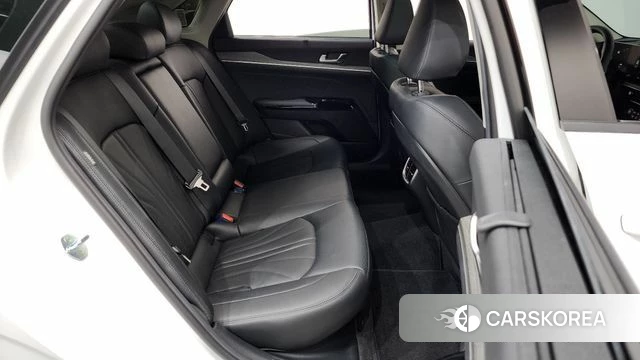 Kia The New K5 Hybrid 3rd generation 2024 Белый из Кореи, фото 2