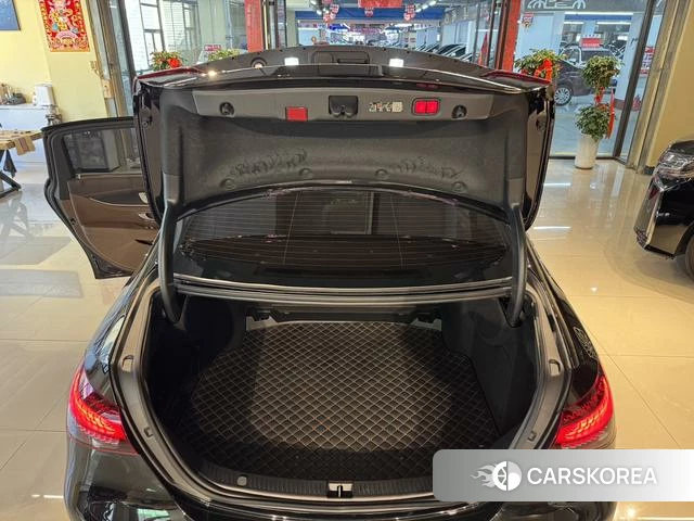 Mercedes-Benz E-class 2023 Черный из Китая, фото 2