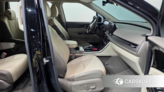 Kia Carnival 4th generation 2023 Черный из Кореи, фото 2