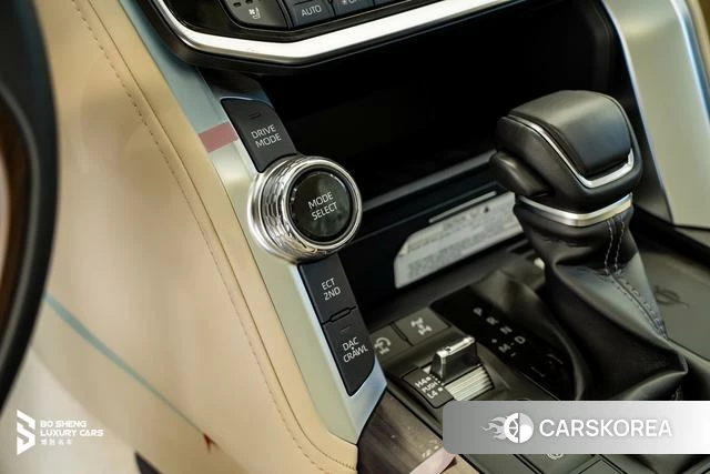 Toyota Land Cruiser 70 Series 2022 Серебристо-серый из Китая, фото 2