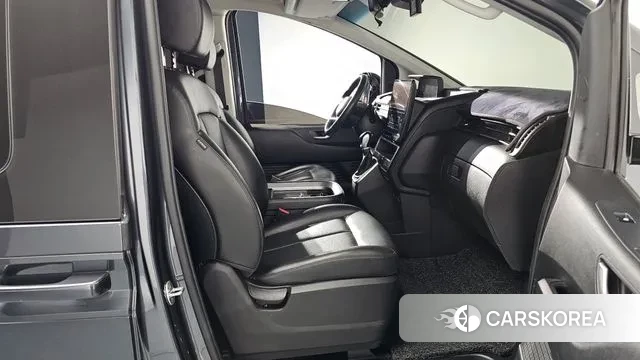 Hyundai Staria 2021 Серый из Кореи, фото 2