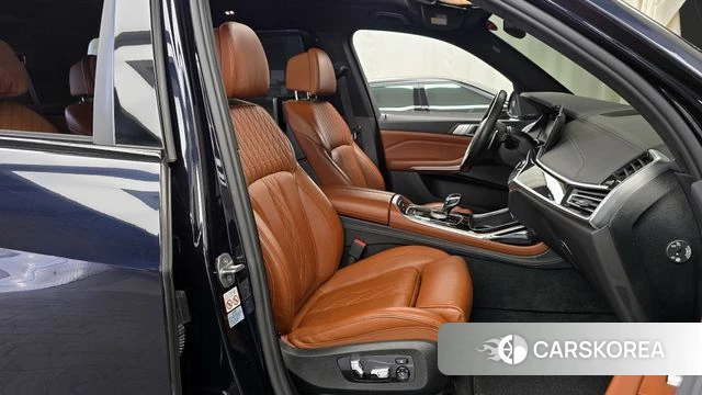 BMW X7 (G07) 2020 Черный из Кореи, фото 2