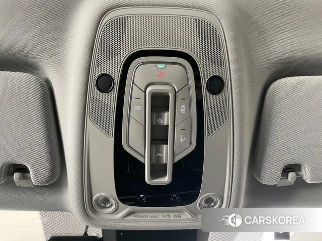 Audi Q7 2023 Черный из Китая, фото 2