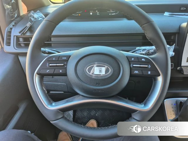 Hyundai Staria 2025 Черный из Кореи, фото 2