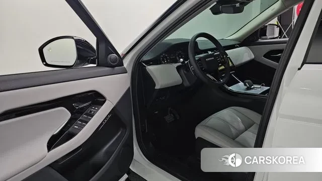 Land Rover Range Rover Evoque 2nd Generation 2024 Белый из Кореи, фото 2