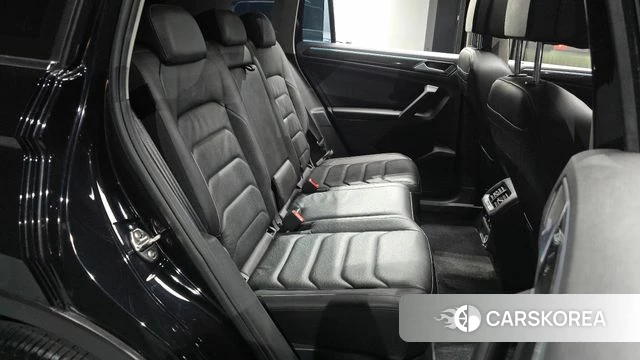 Volkswagen Tiguan second Generation 2022 Черный из Кореи, фото 2
