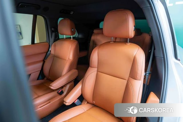 Ideal car Ideal L8 2023 Серебристо-серый из Китая, фото 2