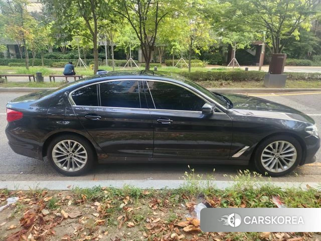 BMW 5 Series (G30) 2020 Серый из Кореи, фото 2