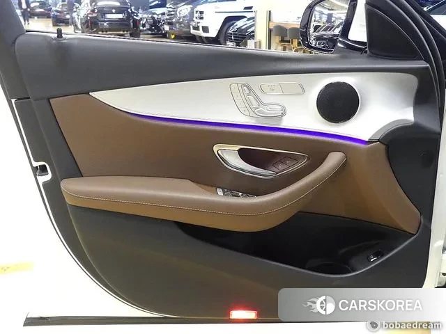 Mercedes-Benz E-Class W213 2021 Белый из Кореи, фото 2