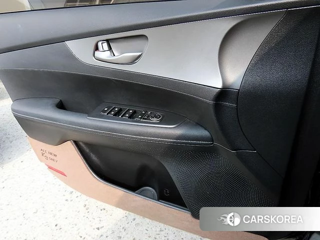 Kia Come New K3 id 3886362 из Кореи 2