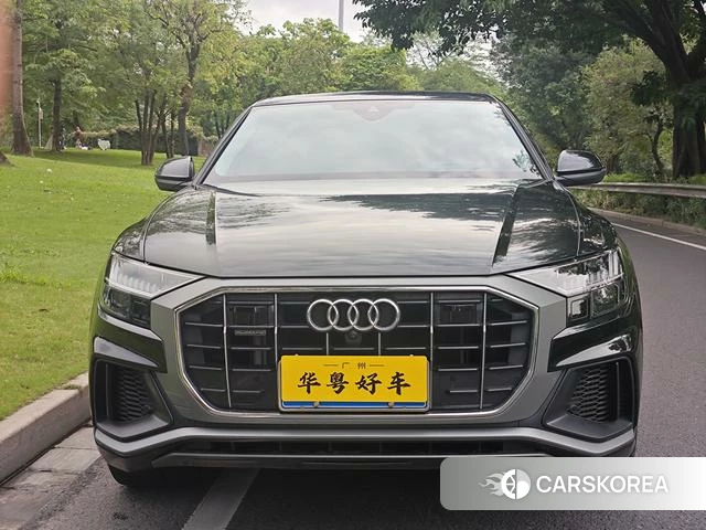 Audi Q8 2024 Черный из Китая, фото 2