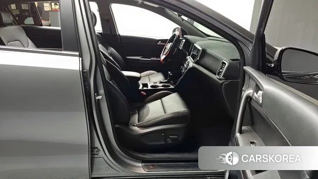 Kia Sportage The Bold 2020 Серебряный из Кореи, фото 2