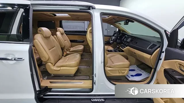 Kia The New Carnival 2018 Белый из Кореи, фото 2