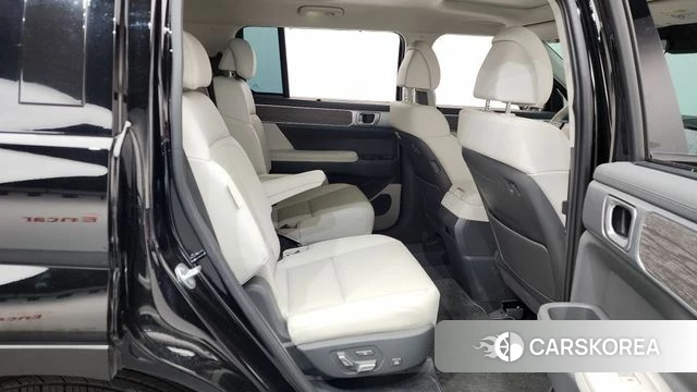 Hyundai Santa Fe (MX5) 2024 Черный из Кореи, фото 2