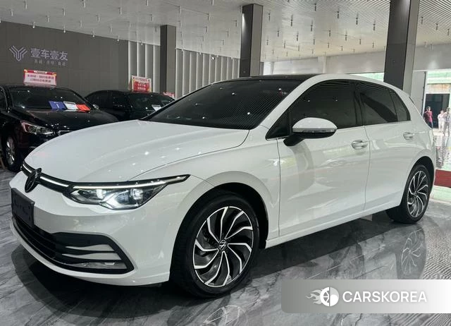 Volkswagen Golf 2023 Белый из Китая, фото 2