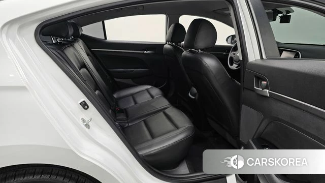 Hyundai Avante AD 2018 Белый из Кореи, фото 2
