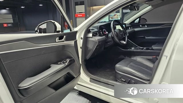 Kia K5 3rd generation 2022 Белый из Кореи, фото 2