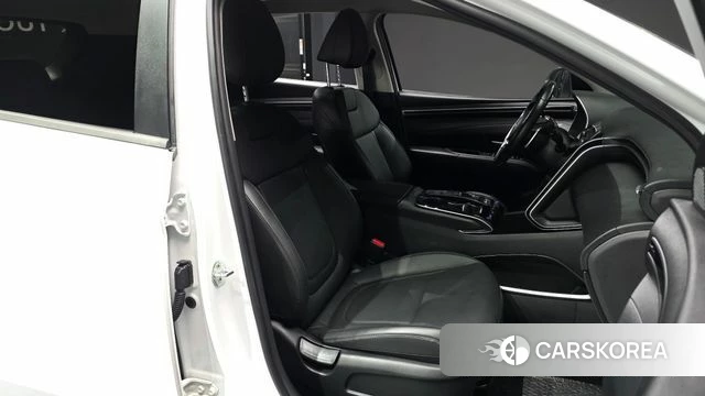 Hyundai Tucson (NX4) 2021 Белый из Кореи, фото 2