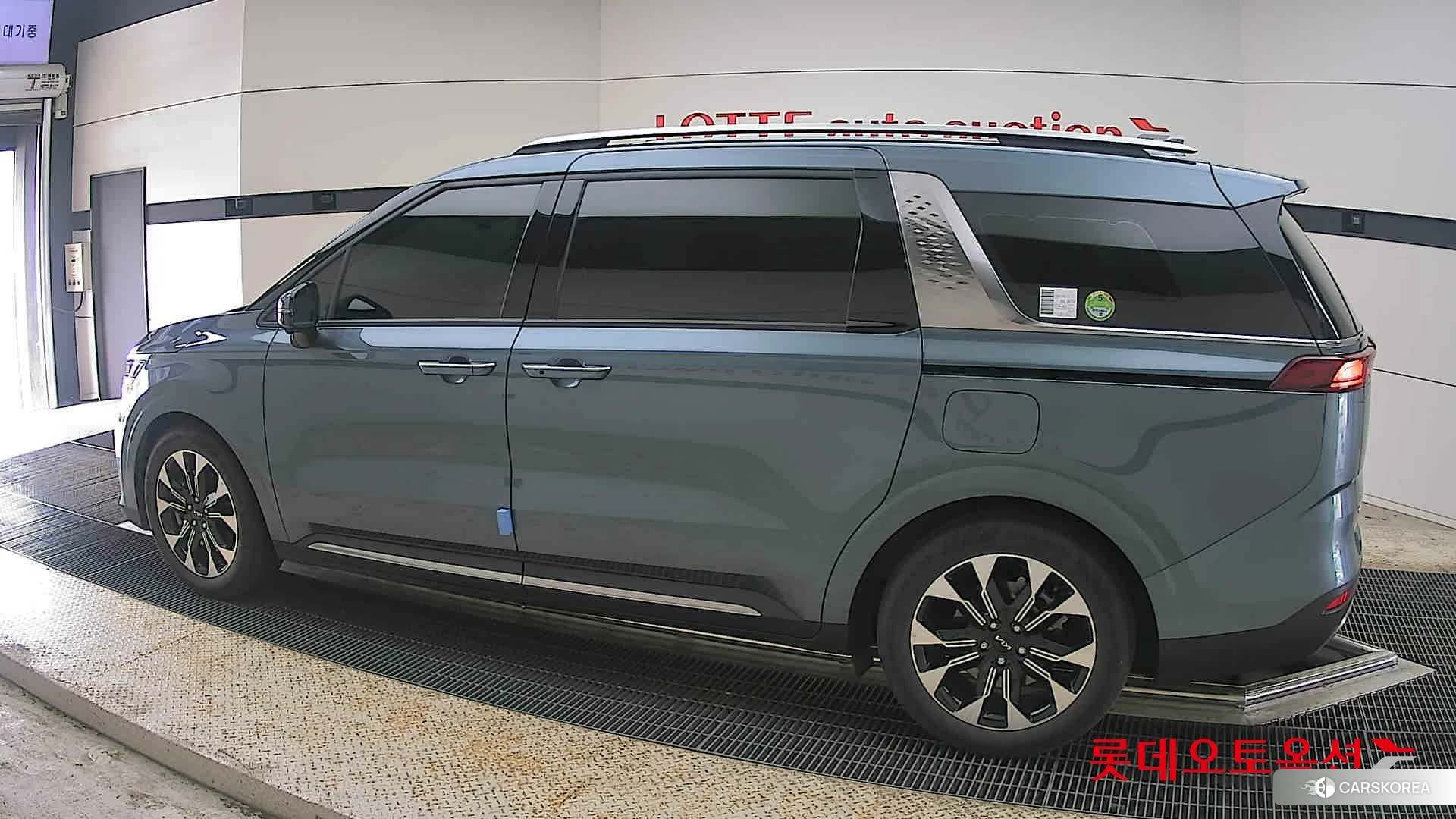 Kia Carnival Limousine 2023 Другое из Кореи, фото 2