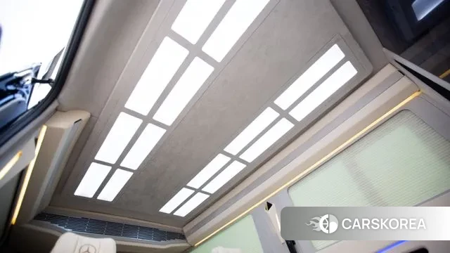 Mercedes-Benz Sprinter 2023 Черный из Кореи, фото 2