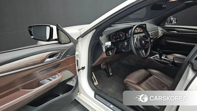 BMW 6 Series GT (G32) 2020 Белый из Кореи, фото 2